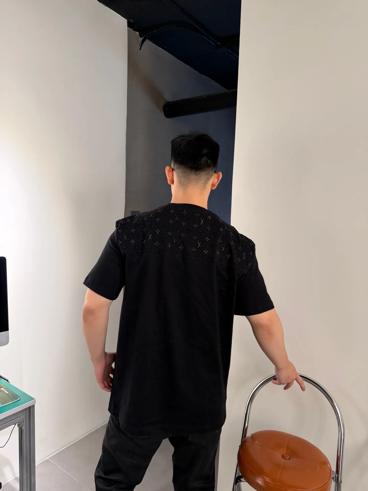 Louis Vuitton/Louis Vuitton three-dimensional embossed splicing short sleeves
